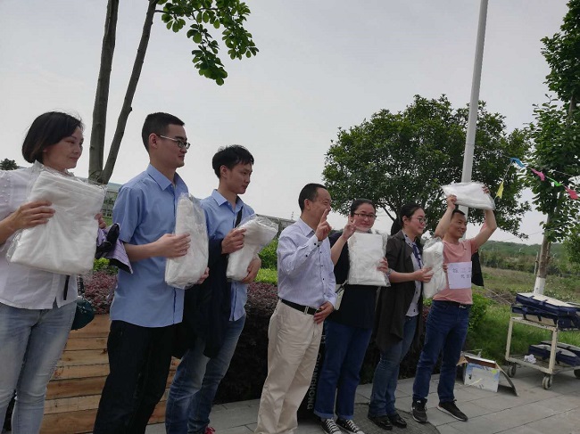 接力赛3.jpg 接力赛3.jpg